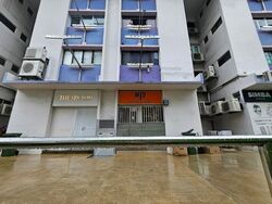 Bedok Town Centre (D16), Shop House #522799371